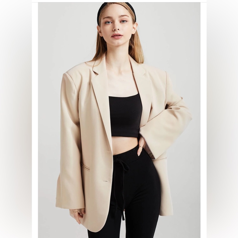 Ava Oversized Blazer w/Contrast Cuff